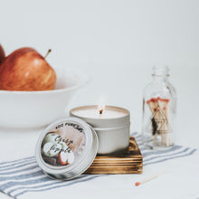Load image into Gallery viewer, Crisp Apple 4oz TIN Soy Candles