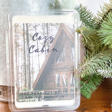 Load image into Gallery viewer, Cozy Cabin Large Breakaway Soy Melts